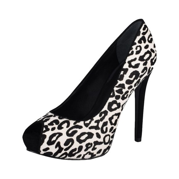 Guess Women's Honorayly Calf Hair Slip on Dress Heels Black Size 8,5 Never worn - Picture 9 of 16